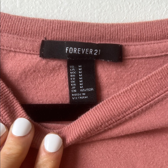 Forever 21 Salmon Long Sleeve Crop Top - Picture 2 of 4